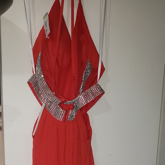 Formal gown - Picture 2 of 5